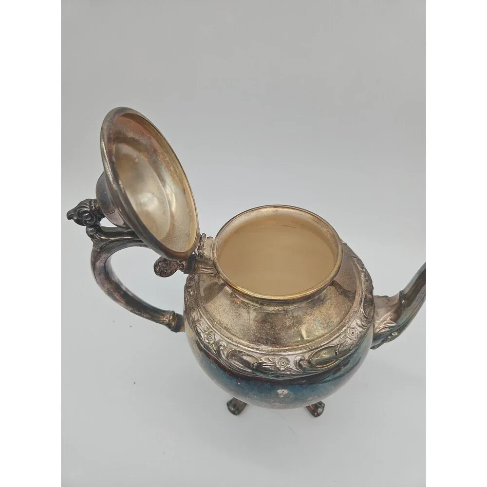 Vintage Wm A. Rogers Silver Plated Coffee Pot Teapot Ornate